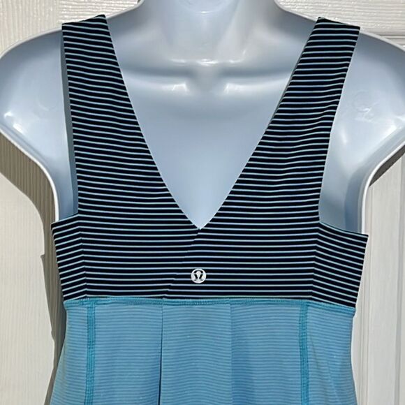 Lululemon Hustle & Bustle Tank size 4 - Picture 6 of 12